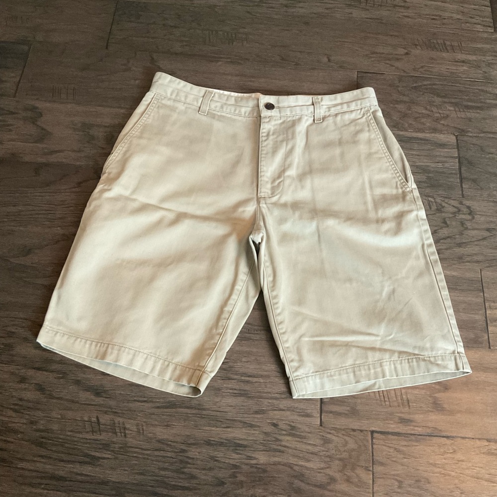 Men’s Khaki Dockers Shorts - Size 30